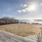 Rhode Island Retreat with Kayaks, Deck and Pond Access - South Kingstown