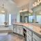 Heated Saltwater Pool Spacious Home in Scottsdale