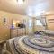 Cozy Home with Media Room Short Walk to Taos Plaza! - Taos