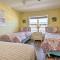 Oak Island Condo - Walk to the Beach!