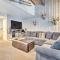 Mammoth Lakes Condo with Pool and Spa Access!