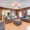 Bradenton Cottage with Screened Pool 12 Mi to Beach - 布雷登顿
