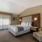 Best Western Plus Forest Park Inn