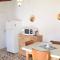 Maison de plain pied, 300m de la plage, accès mer privatif, 2 chambres, terrasse et parking - FR-1-224B-33