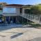 Spacious Unit by the Beach in Sunny Blackmans Bay - Kingston Beach