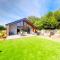 CORNWALL LUXURIOUS UNIQUE New Build PALMA VILLA# 4miles EDEN PROJECT, BEACH & HARBOUR # Private Location, Encllosed Garden with View, Underfloor Heating, Coffee Machine# Walking-Cycling Path, Pet Friendly - St Austell