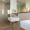 Fistral Retreat - نيوكواي