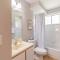 LOVE AT FIRST SIGHT! NEW Disney Home, Sleeps 6, Pool, Patio, NO Steps, LOW Rates! - Kissimmee