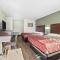 Bend Inn & Suites