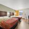 Bend Inn & Suites