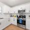 Modern & Homey 3BR Home, Remote Work Friendly, King Beds, Fast WiFi - 普弗拉热维尔