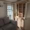E31 is a 2 bedroom 6 berth caravan with large decking and close to beach on Whitehouse Leisure Park This is a pet free caravan - 阿贝尔格莱