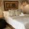 Luxury Upmarket Guesthouse 20 on 4th - Rustenburg