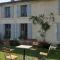 Beautiful, luxurious and ideally situated cottage - Criteuil-la-Magdeleine