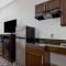 Studio 6-Pleasanton, TX