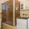 Water Views - Top Floor -Clearview Apartments South Esp, Bongaree