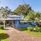 Bribie Beach House, Waterfront directly across the road - Solander Esp, Banksia Beach