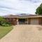 Freshly revovated Dog Friendly House walking distance to Waterfront!