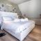 San Raffaele Apartment with Free Parking and Air Conditioning