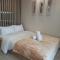 Minimalist apartments w/ view (by Powerbnb) - Soluň