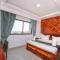 V CROWN HOTEL