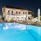 Villa Paradiso: Near beach, superb pool and garden - Astrakeri