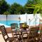 Villa Paradiso: Near beach, superb pool and garden - Astrakeri
