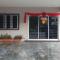 Bercham Vacation House