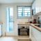 3-Br Apartment Steps from Palais des Festivals