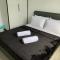 Desaru Utama Apartment with Swimming Pool View, Karaoke, FREE WIFI, Netflix, near to Car Park - Desaru