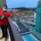 Desaru Utama Apartment with Swimming Pool View, Karaoke, FREE WIFI, Netflix, near to Car Park