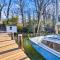 Riverside House with Kayaks, Piano and Fireplace - كاليفورنيا