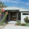 The Top Spot - A Modern All-Season Retreat