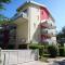 Flat 100m from the beach with sunny terrace
