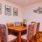 Broadwalk Residency