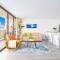 Remodeled 1BR Condo, Ocean Views with Free Parking! - Honolulu