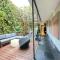 ArtlifeBCN Urban Oasis Apartment