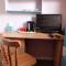 Home from home Single or double room Netflix or Virgin TV Wifi & free parking - Poole
