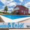 House May for max 9 persons with pool and garden - Tinjan