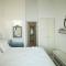 Triton-Seafront Family Apartment