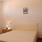 Appartement 3 pièces avec parking, à 10m de la plage - 6 couchages - FR-1-229C-171