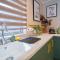 Victoriei Emerald & Pink Gems - Designer Apartments - بوخارست