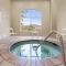 H4 Coral Springs Resort sleeps 8 guests, 3bd and 2 bathrooms with an outdoor fireplace - Hurricane