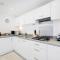 Modern 5 Bedroom 3 Bathroom Serviced House Aylesbury with Parking By 360Stays