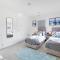 Modern 5 Bedroom 3 Bathroom Serviced House Aylesbury with Parking By 360Stays