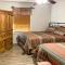 Ruidoso Condo with Golf View about 17 Mi to Ski Apache! - رويدوسو