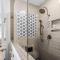 Twelve Oaks 108-4
