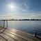 NEW - LITTLE IBIZA, on a lake near Amsterdam, with HOT TUB! - Vinkeveen