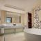 Hualuxe Leshan, an IHG Hotel