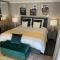 Bridge House Apartment. Luxury and cosy self contained apartment.